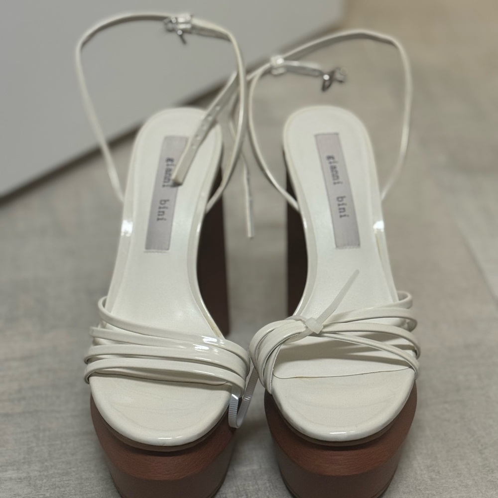 Gianni Bini White and Brown Platform Heels